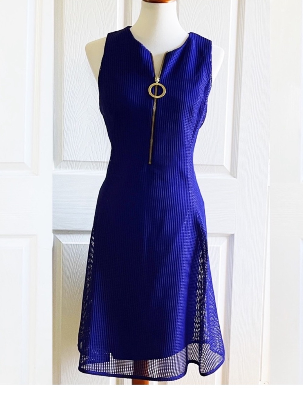 DKNY Blue Mesh Midi Dress Size 12 Fit & Flare Sleeveless A-Line Zip Front - Picture 3 of 9